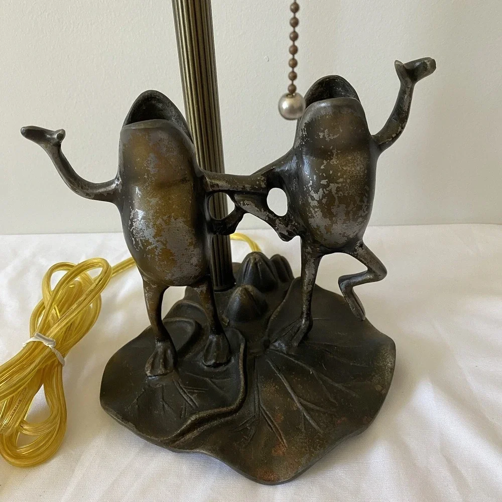 Vintage Dancing Frogs Bronze Cast Metal Table Lamp